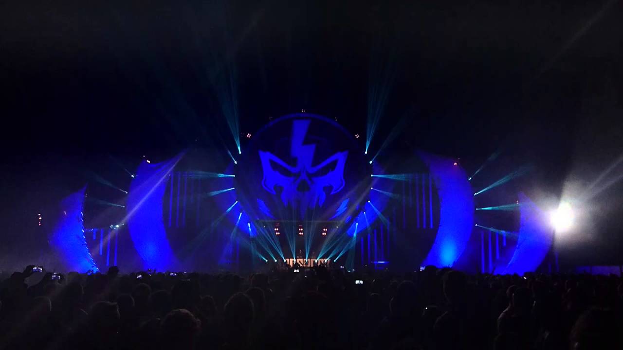 Tripped vs Detest @hardshock festival 2016 opening