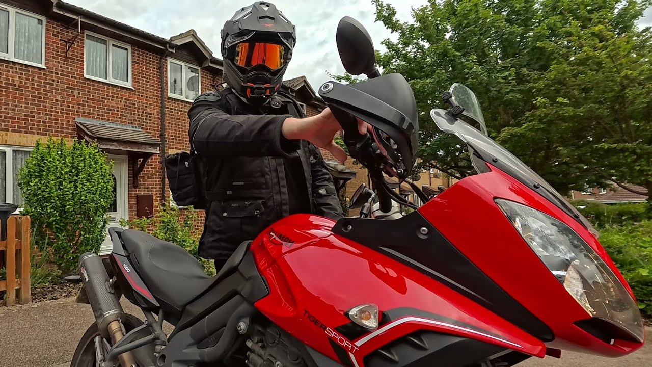 Shopping run on my Triumph Tiger 1050 Sport