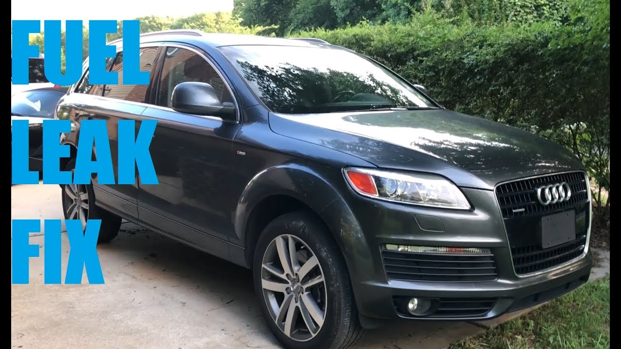Замена фильтра топливного насоса Audi Q7 / модуля регулятора давления со стороны водителя