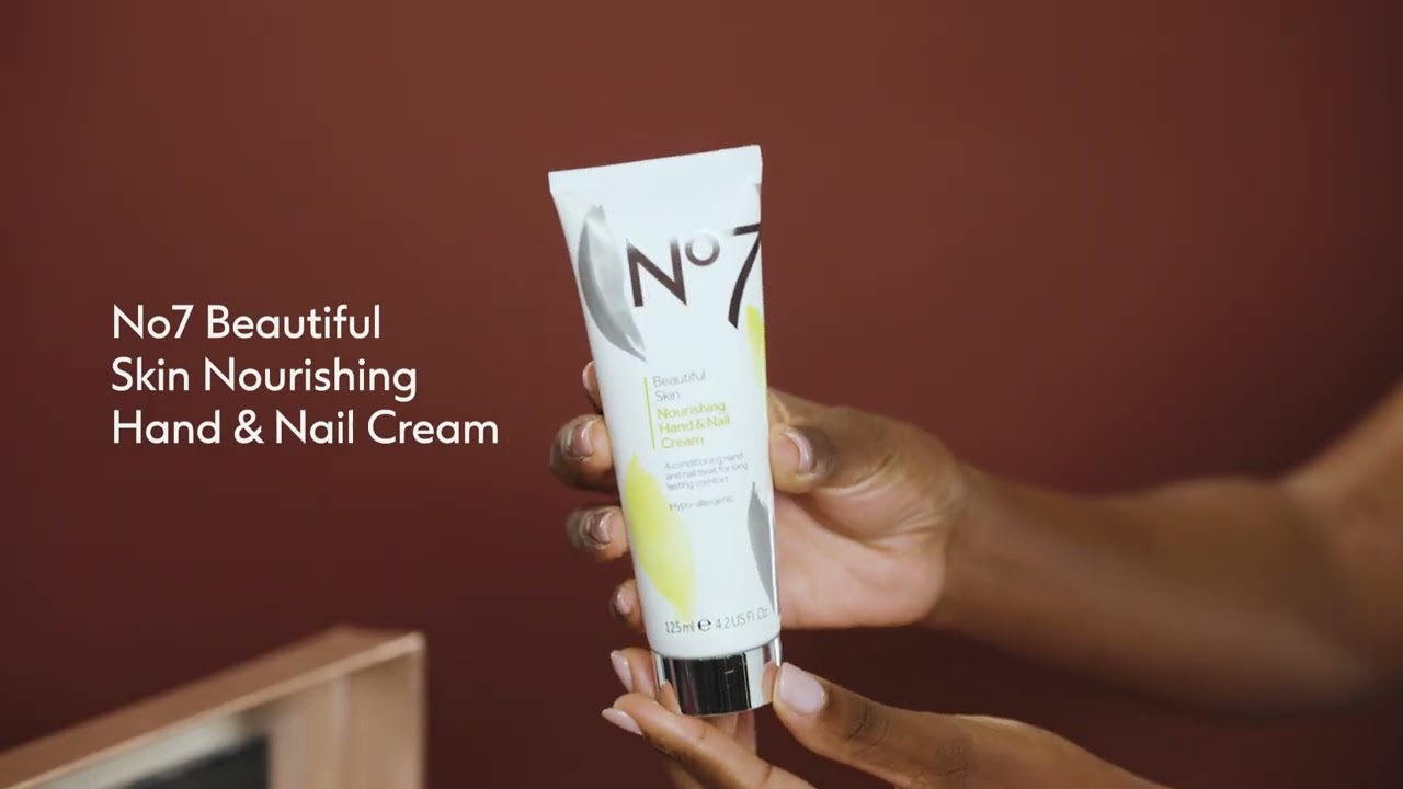 No7 The Ultimate 25 Day Beauty Advent Calendar Unboxing | Christmas | Boots Ireland