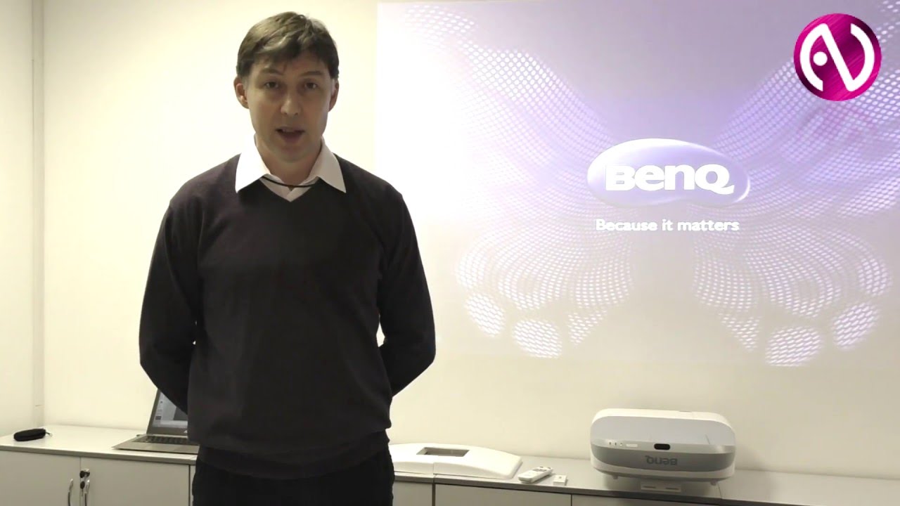 Ультракороткофокусный проектор BenQ MW883UST
