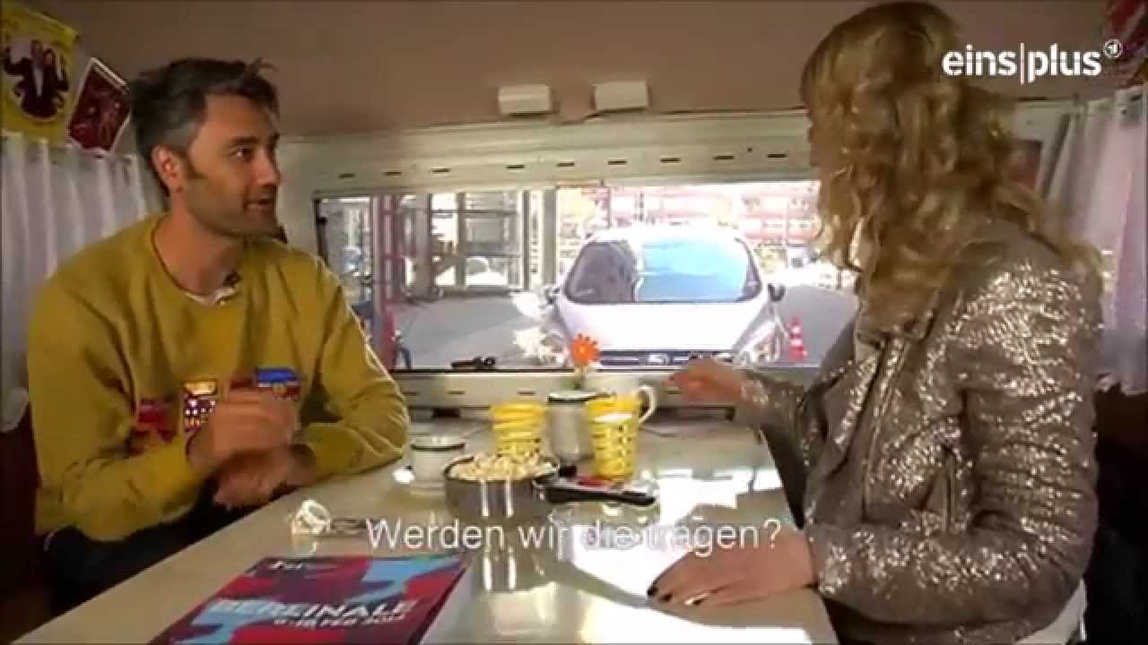 EinsPlus: Taika Waititi at Berlinale 2014 – What We Do in the Shadows
