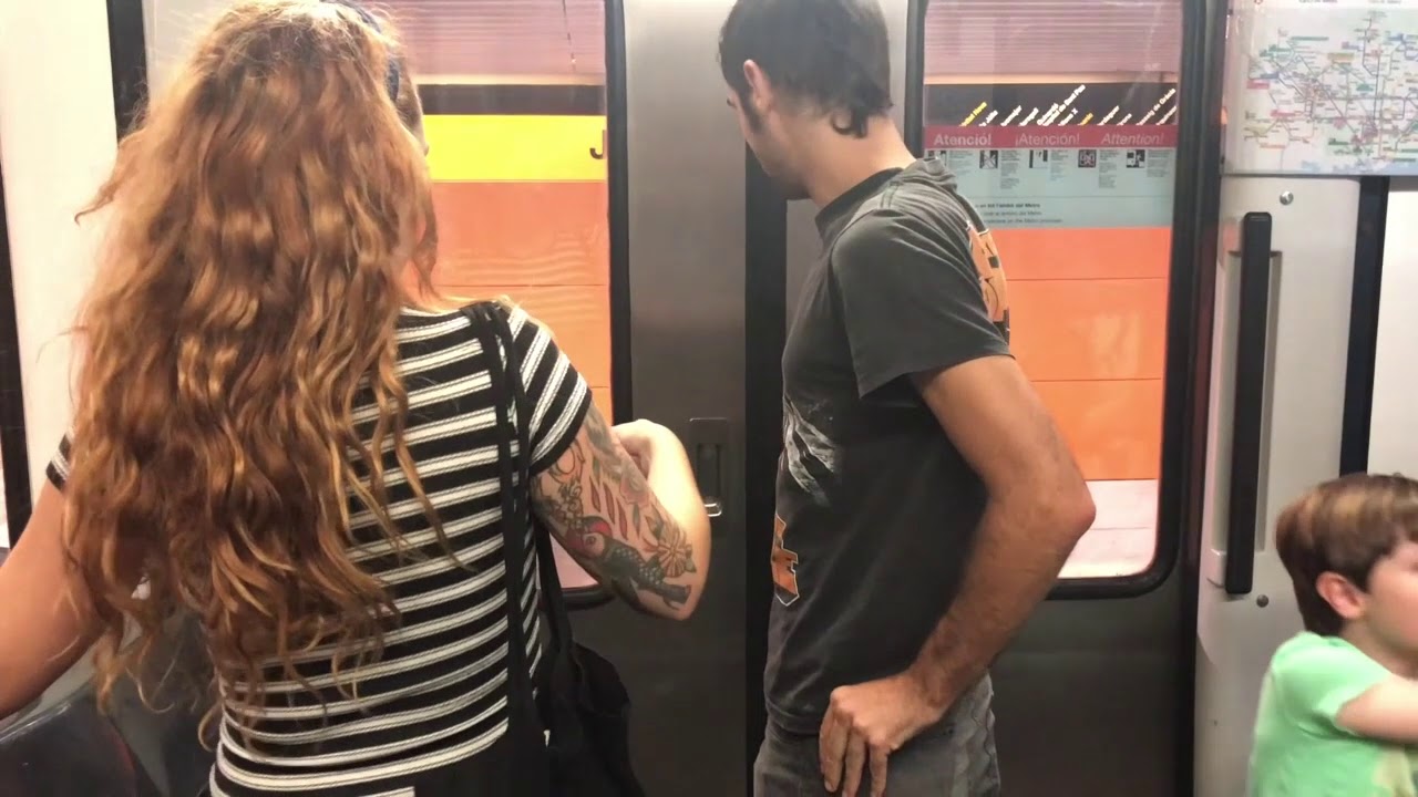 Verdaguer to Guinardó Hospital de Sant Pau | TMB Barcelona Metro Line 4 Train Ride!