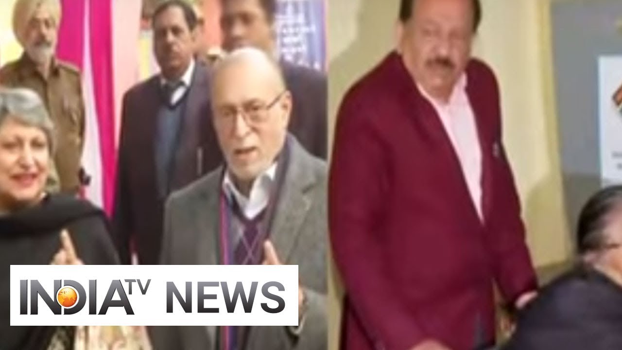 Delhi's Lt Governor Anil Baijal, Union Health Minister Harsh Vardhan cast their vote