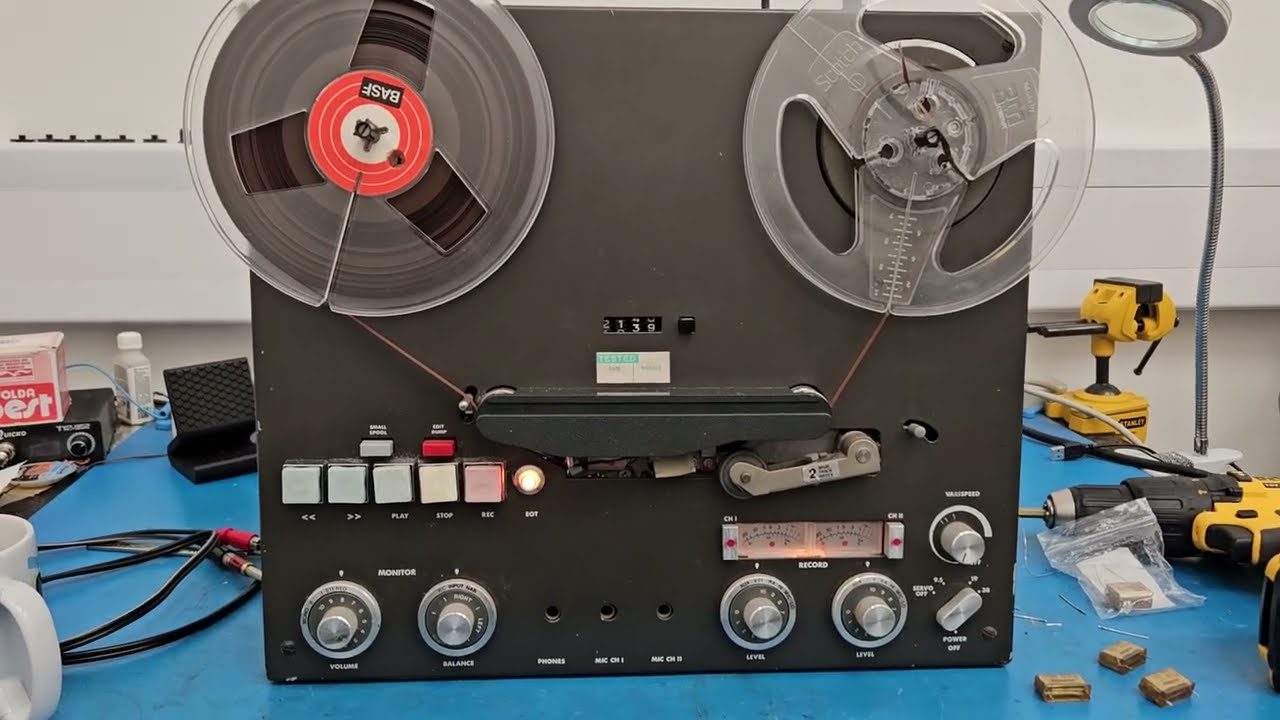 Revox A77 Itam Queen Mod Service: It's Alive! Pt3