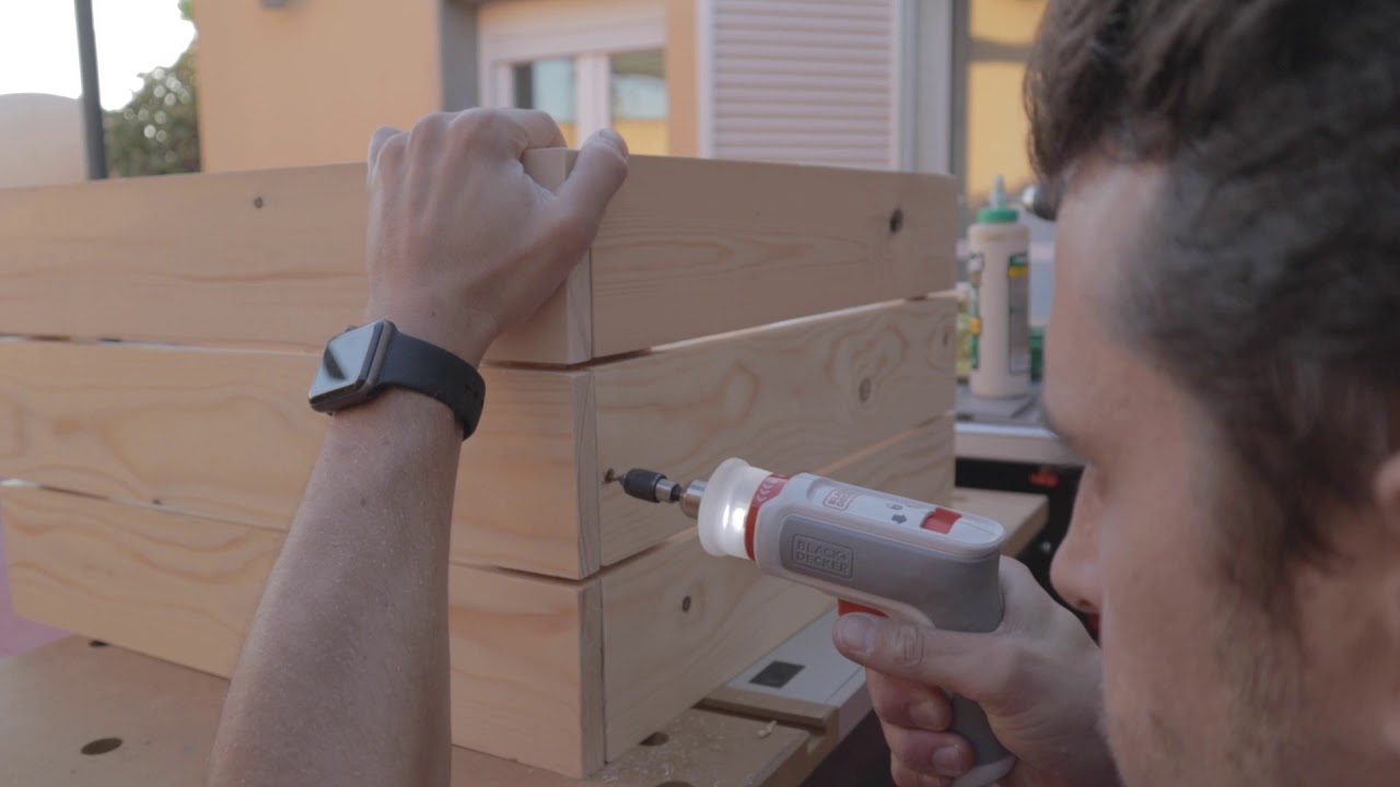 Cómo hacer una maceta de madera y hierro | LEROY MERLIN