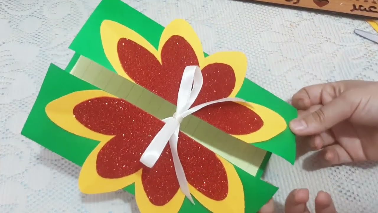 مطوية مدرسية سهلة بشكل رائع وبسيط