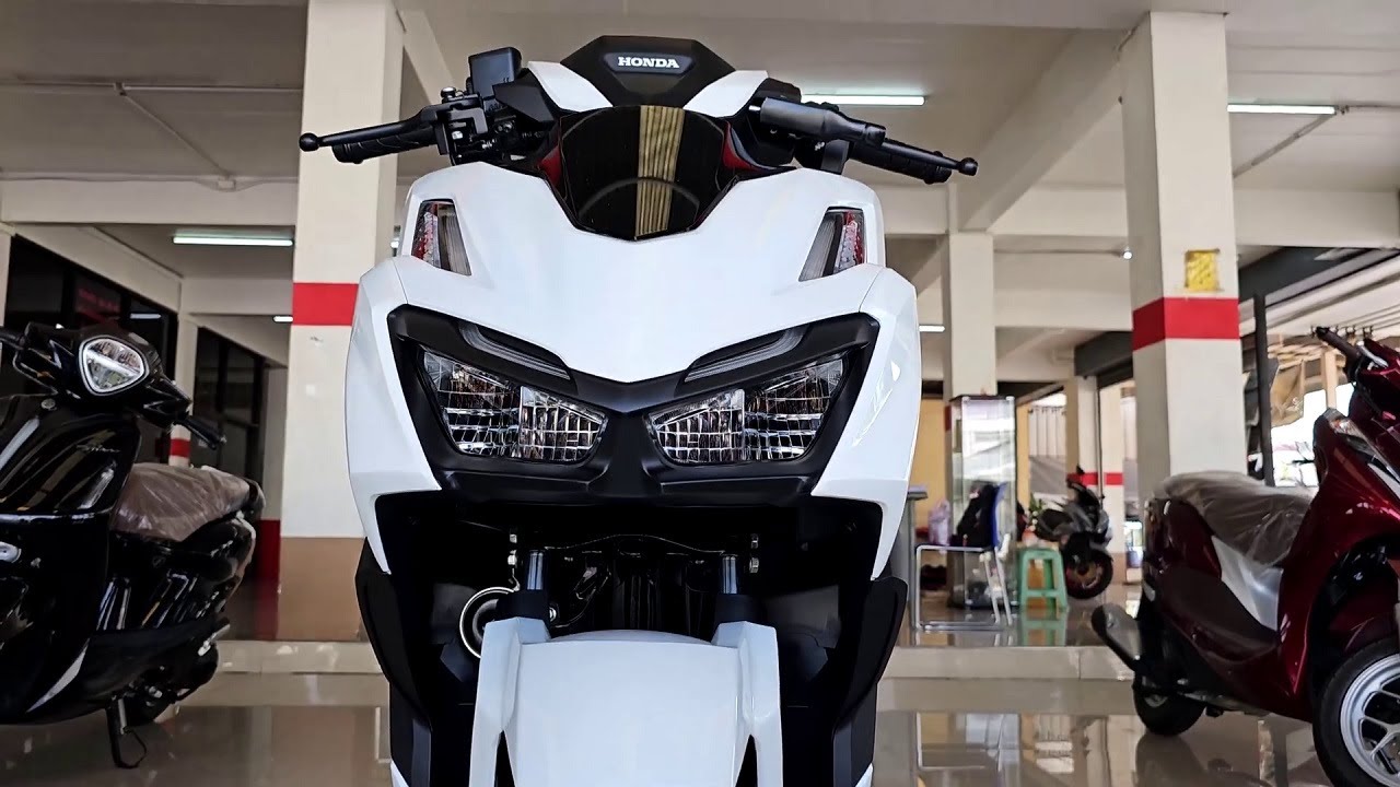 New Honda Click 160 ABS White