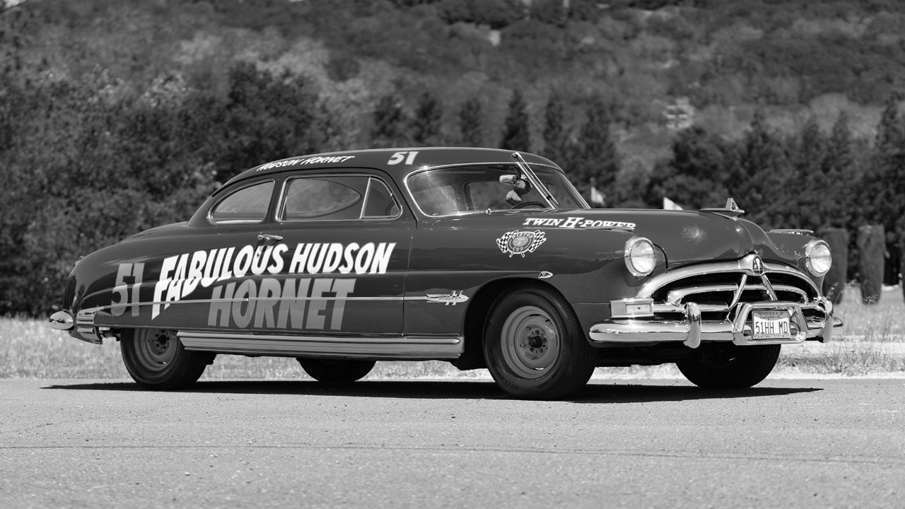 Hudson Hornet: шесть цилиндров против восьми &mdash; невозможная победа