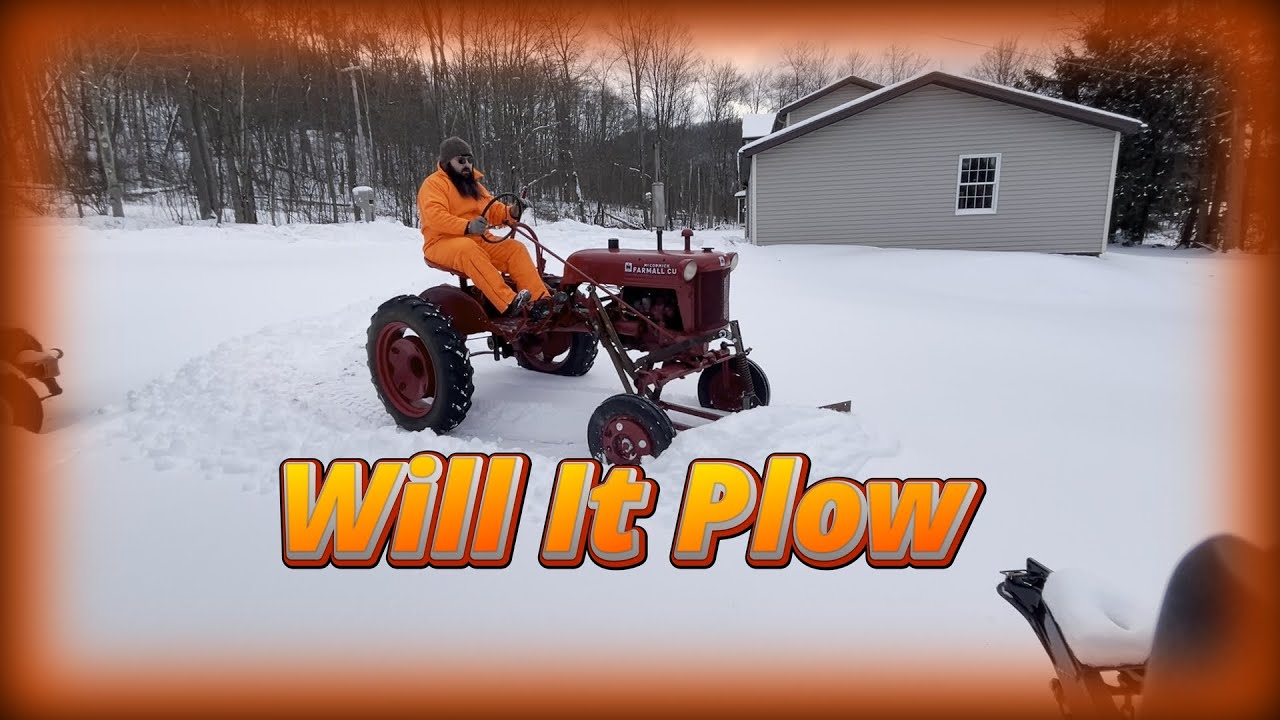 New Year, Old Tractor : Farmall Cub Plowing Snow