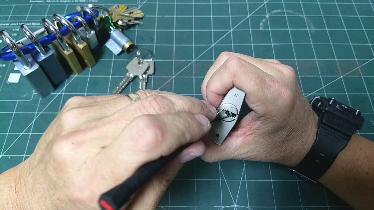 [59] Abus 75IB/50 Dimple Lock Picked!  Finally!