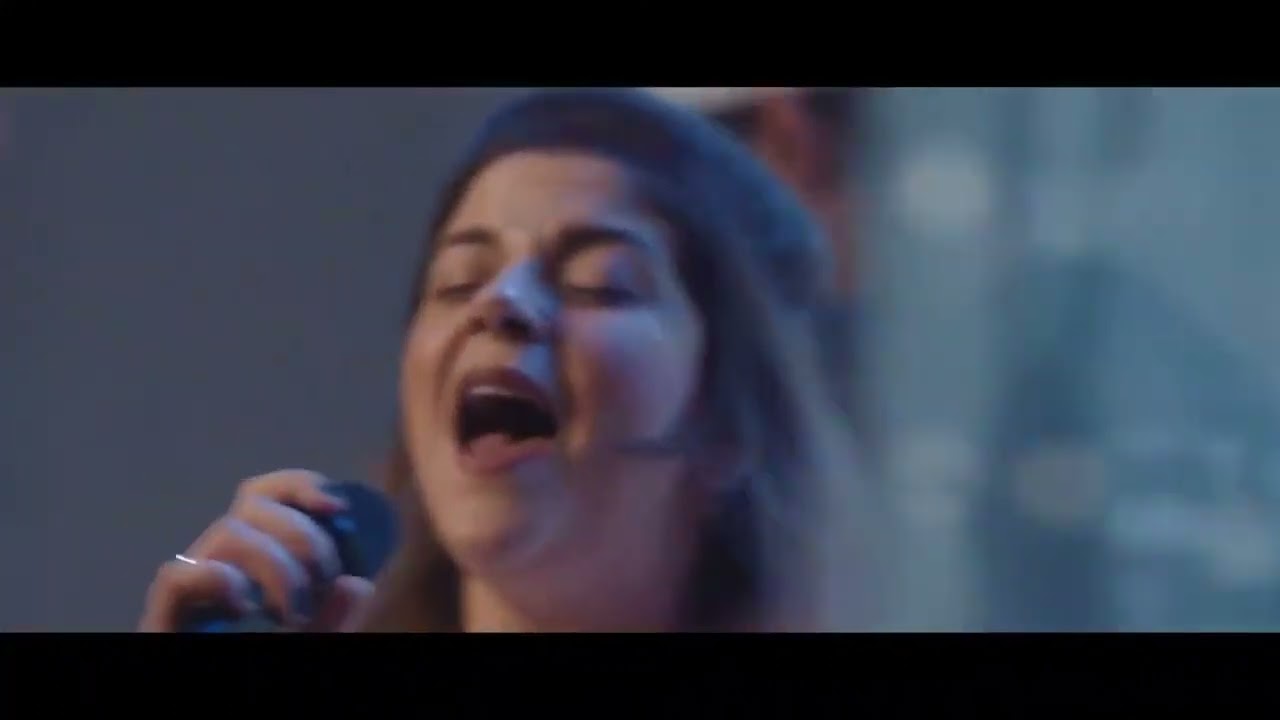 Yeshua + Espontaneous - UPPERROOM (FEAT LAURA SOUGUELLIS) | Inscreva-se