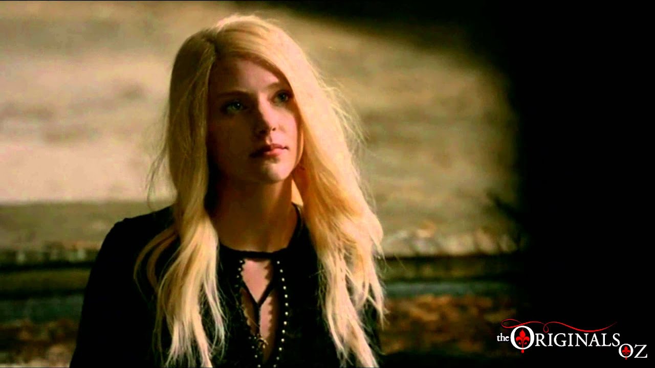 The Originals 3x11 Elijah Lets Ariane into his mind to find weapon