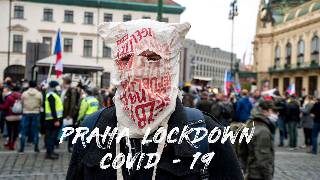 Praha protest 28. Října proti vládním opatřením - Covid 19 Lockdown - Česká Republika
