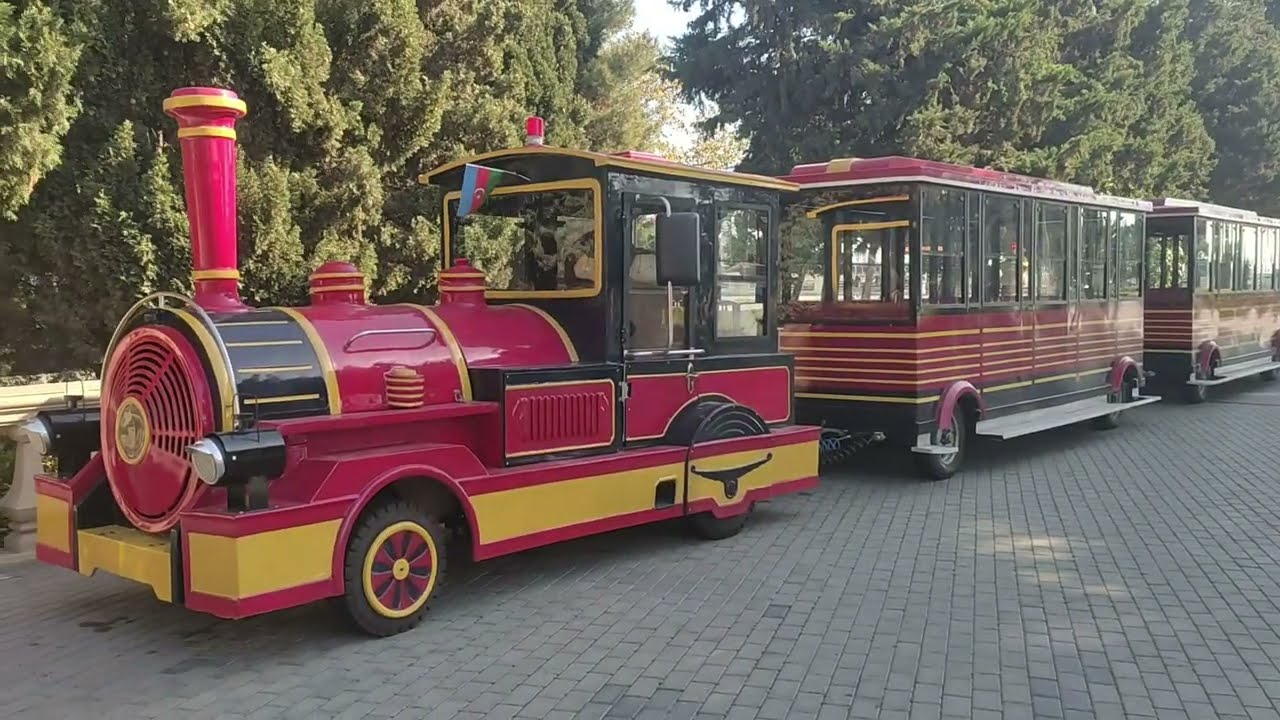Bakı Bulvarı / Baku Boulevard