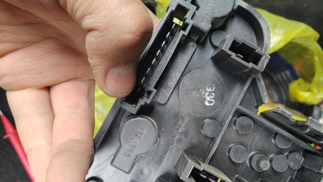 Volkswagen Golf 3 1993, lights issues. Fixed