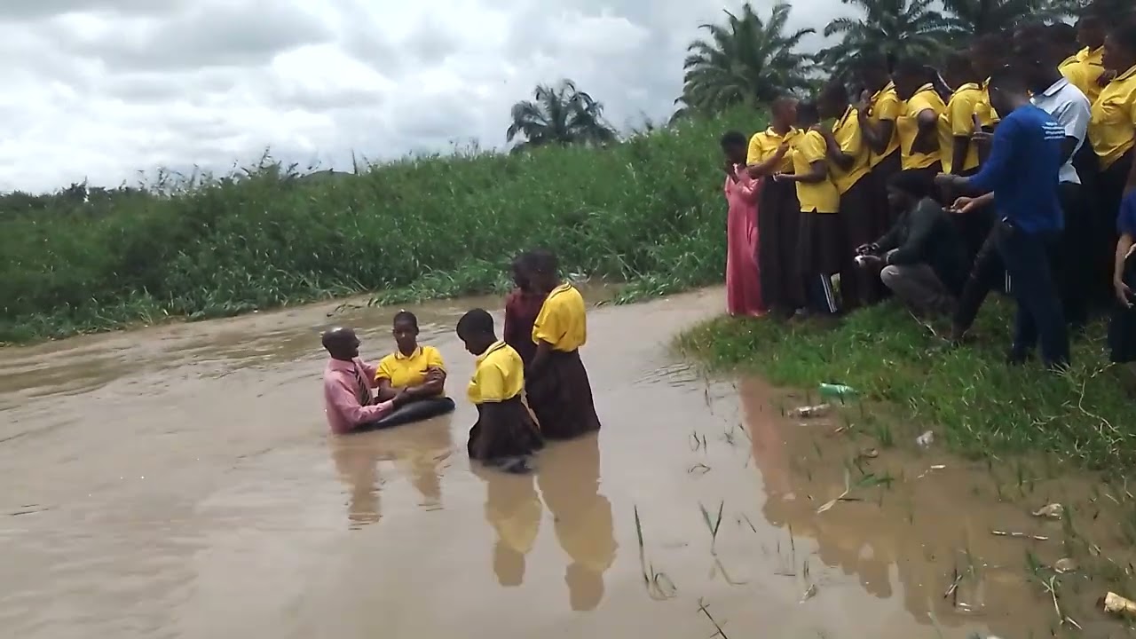 UBATIZO WA MAJI MENGI SEHEMU YA 2 ASSEMBLIES OF GOD MPANDA KATAVI