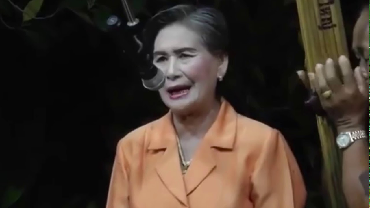 หมอลำบุญจันทร์ ข้าวเม่าอ่อน&หมอลำสุวรรณ ปากคม ยกที่ 1