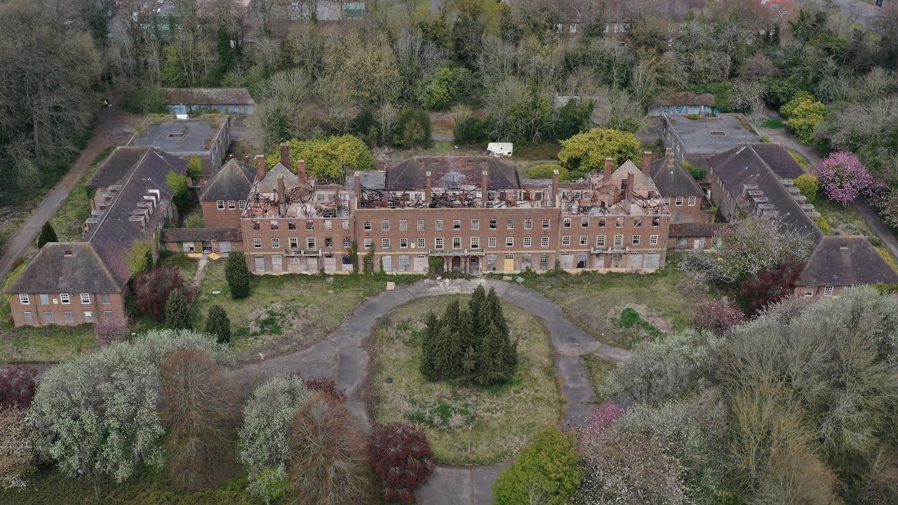 RAF Manby Officers Mess | Left to Decay