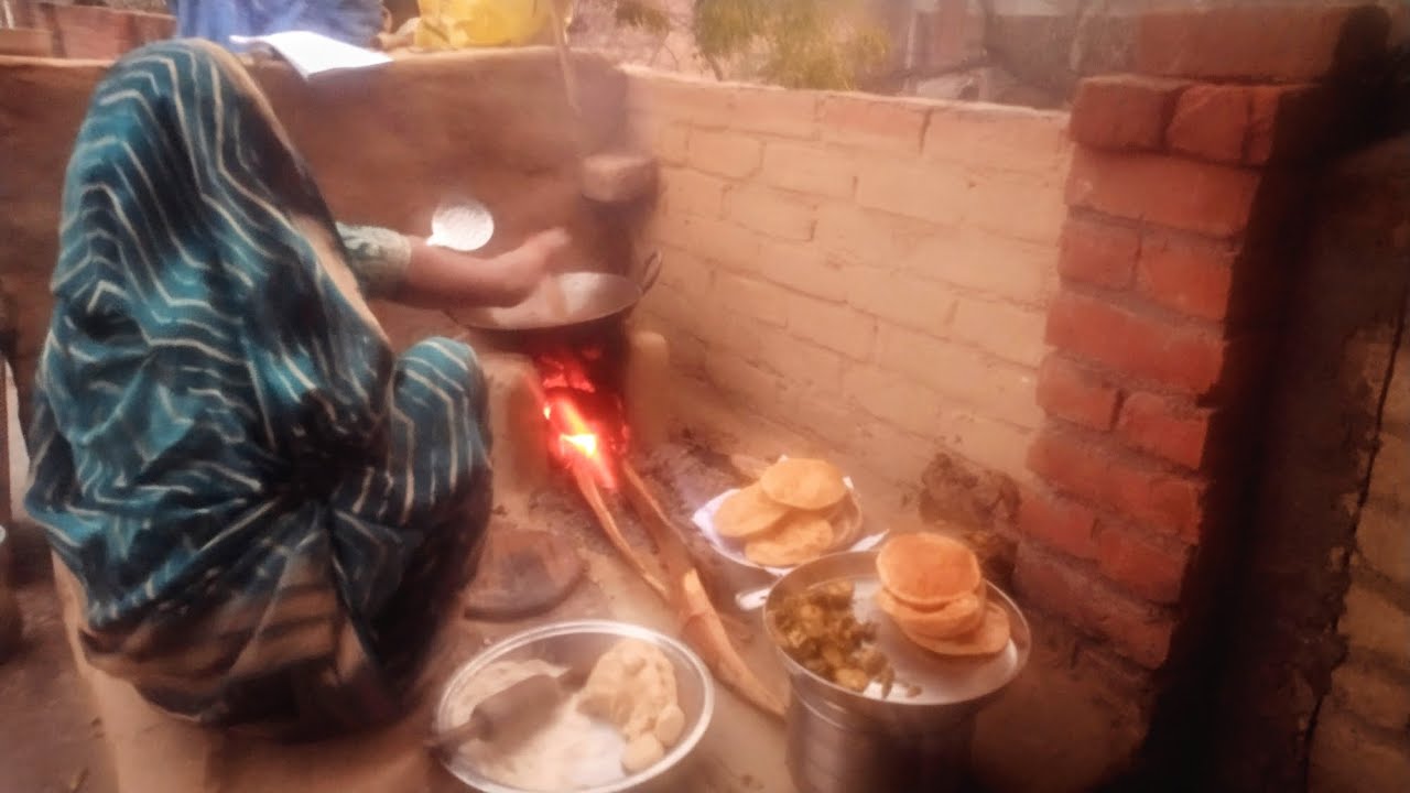 🌅 village routine daily 🌅आलू बंद गोभी मटर की सब्जी और गरम गरम पूरी चटपटी सब्जी के साथ