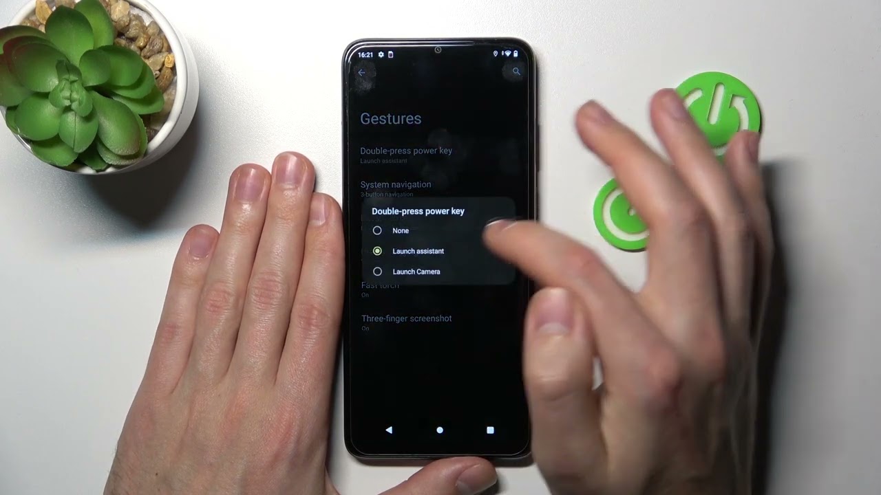 How to Customize Quick Launch Double Tap Power Key or Volume Key on MOTOROLA Moto E22