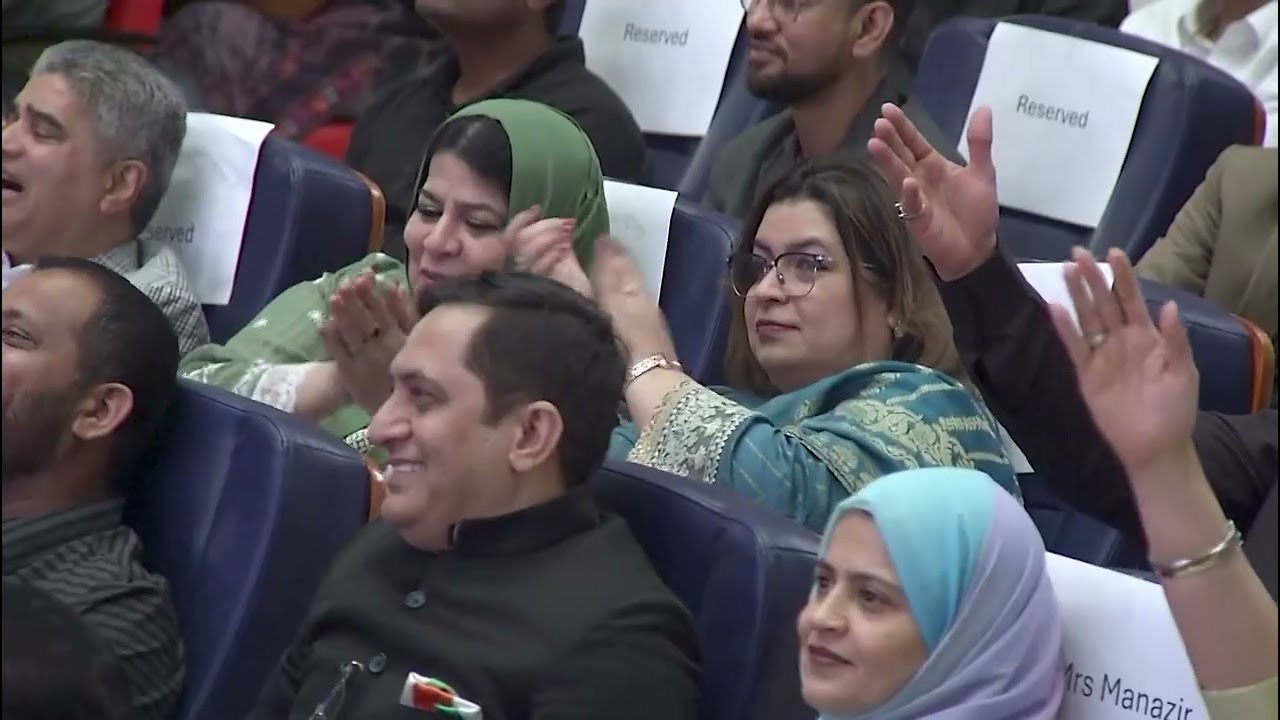 Poet Ibrahim Ali Zeeshan | Aligarh Mushaira Dubai  #poetry #dubai  #poetry #dubaimushaira