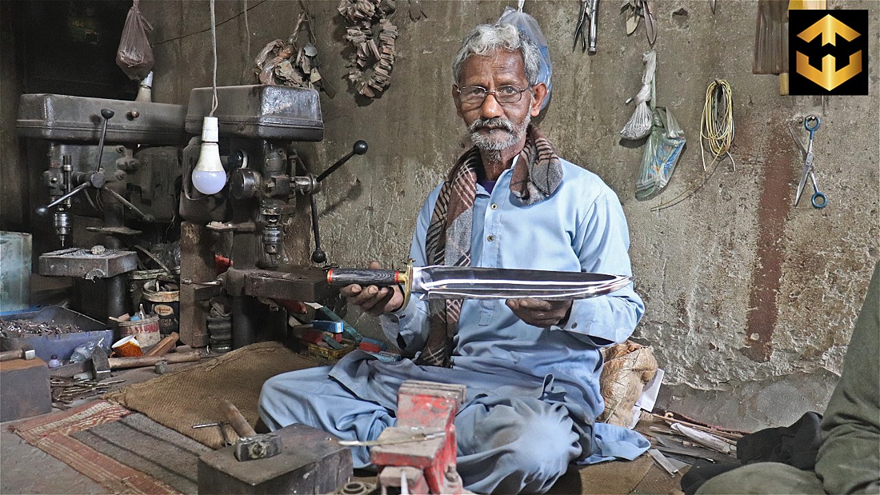 Making a HUNTING Sharp Knife from Old Bearing