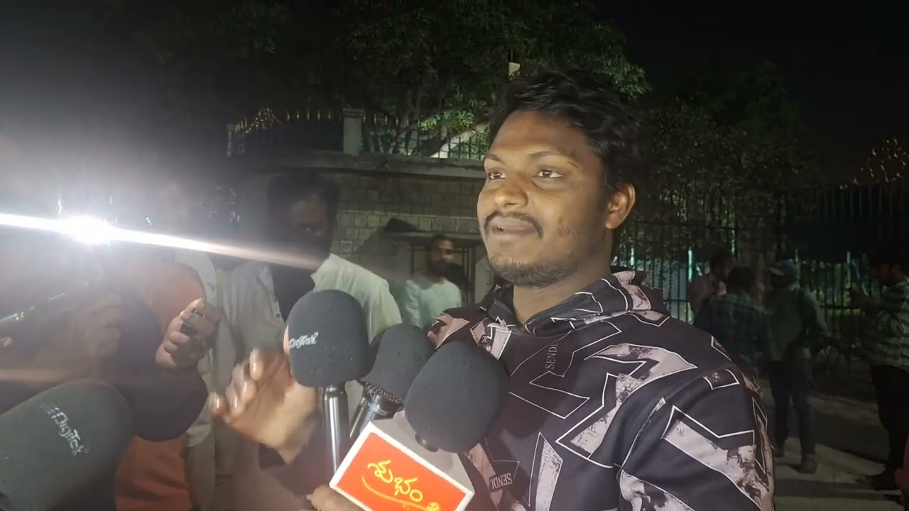 Public bytes at Krishnakanth Park - E3