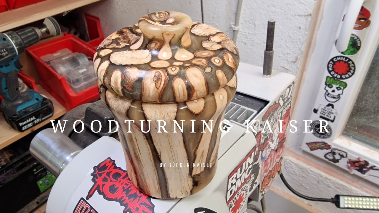 Woodturning | How even small branches and twigs can become a work of art