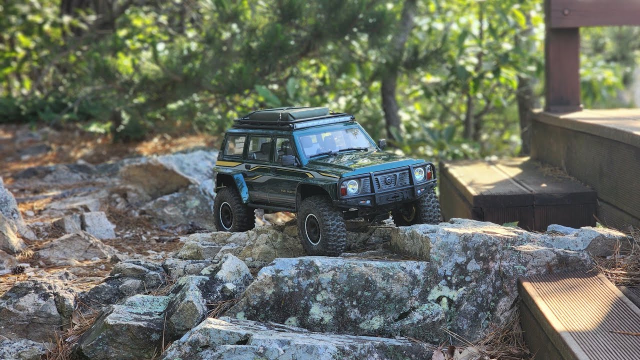 YIKONG YK4107 PRO ROCK CRAWLING 2