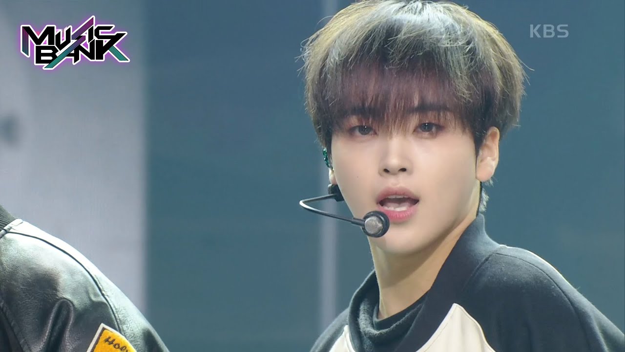 MEGAPHONE - CRAVITY [Music Bank] | KBS WORLD TV 231110