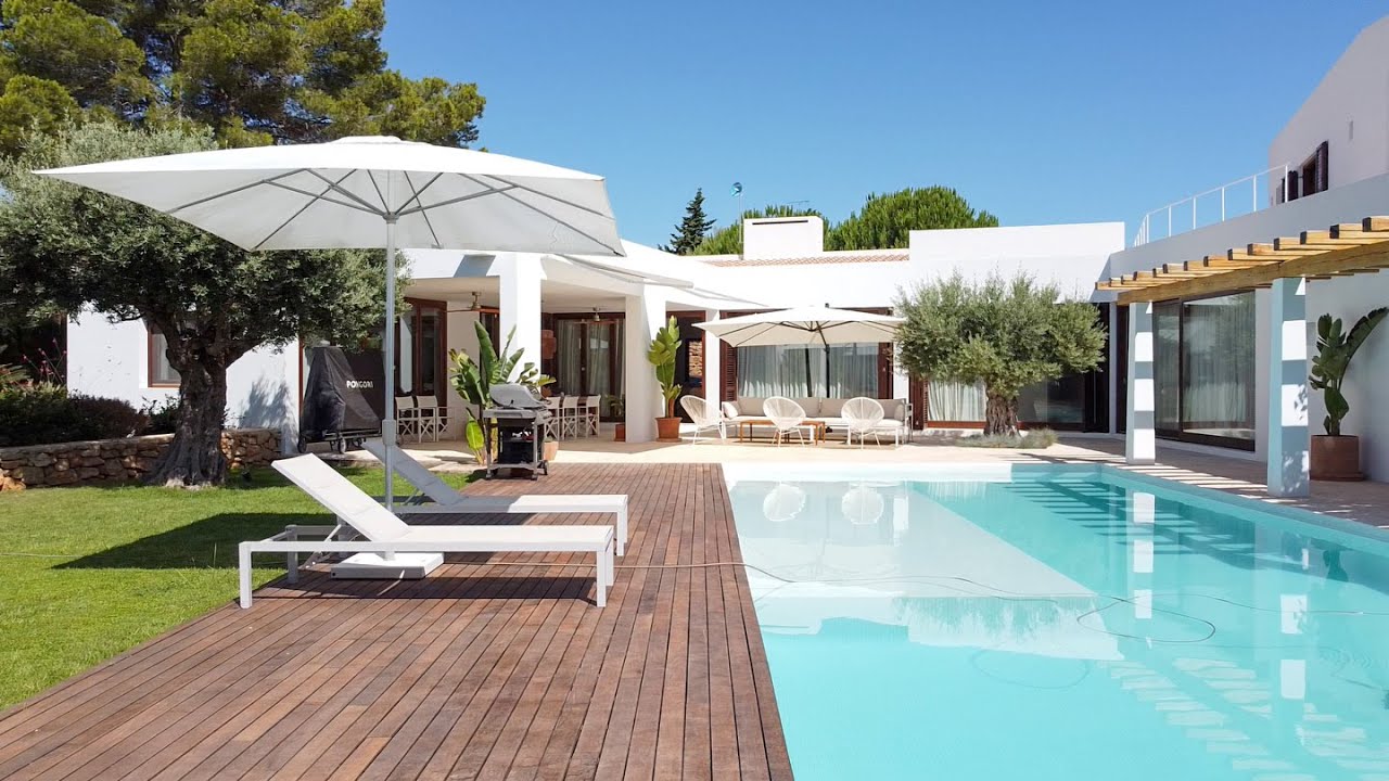 Ibiza style luxury villa 80 meters from the sea in Dénia | Blumelia Real Estate