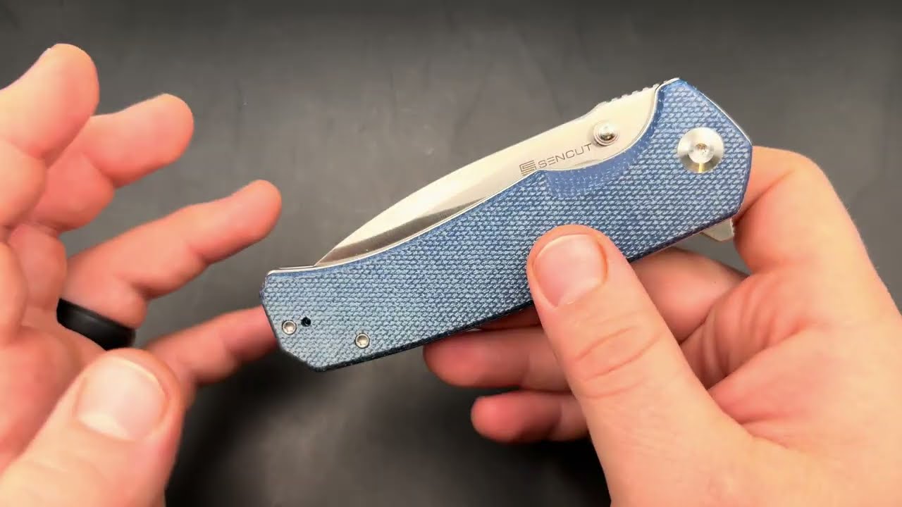 Sencut Skarnax Review; Big & Blue