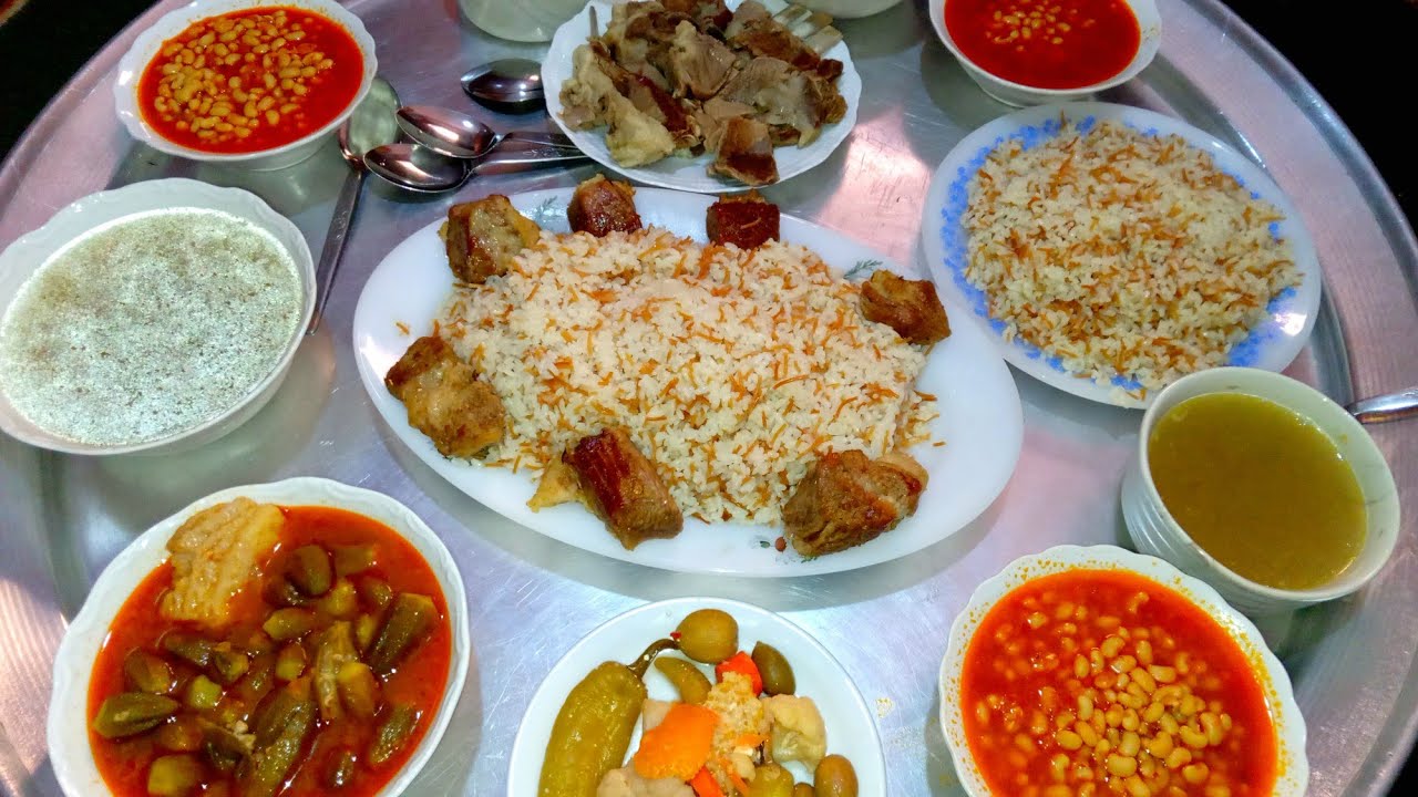 خالتي دي أنا اخدمها بعنيا بس ياريت تطول بالها عليا شويه/من النهارده دي حماتي مش خالتي