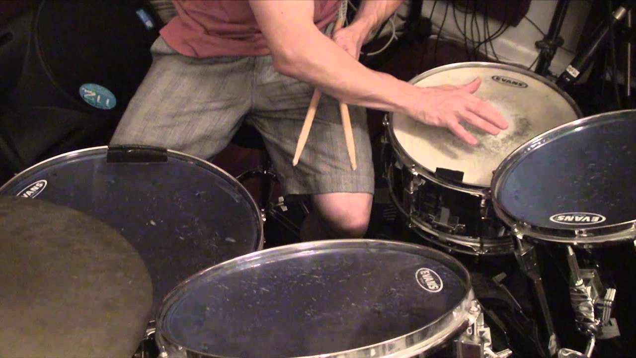 ASMR Scratching & Tapping in a Recording Studio