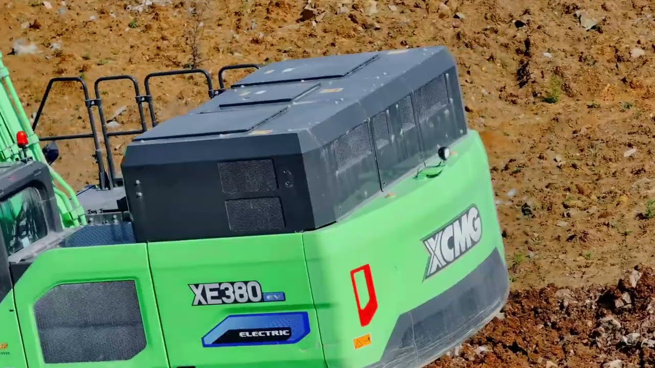 XCMG XE380EV pure electric excavator operates in open-pit mines