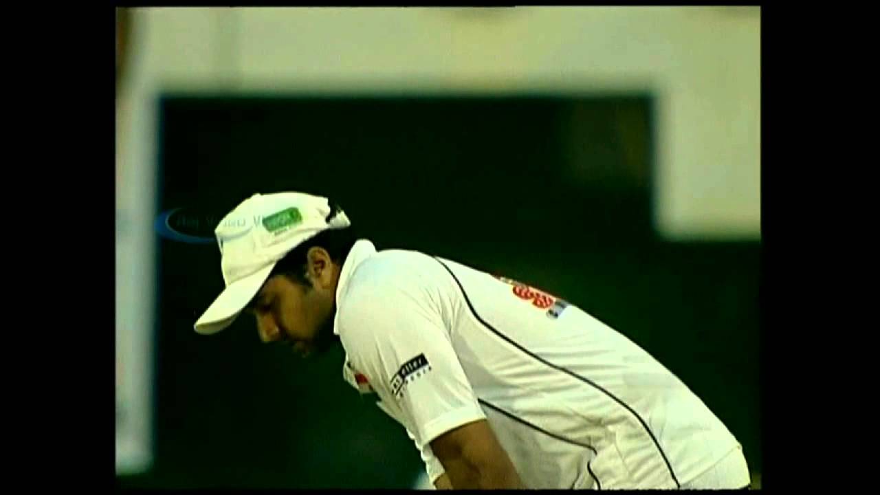 Star Cricket - Simbhu Bowling Jayam Ravi Batting