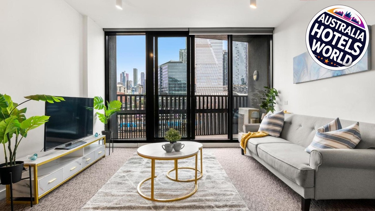 Cozy 1 Bedroom Apartment at Marvel Stadium with Rooftop Pool and Gym | Australia 🌟