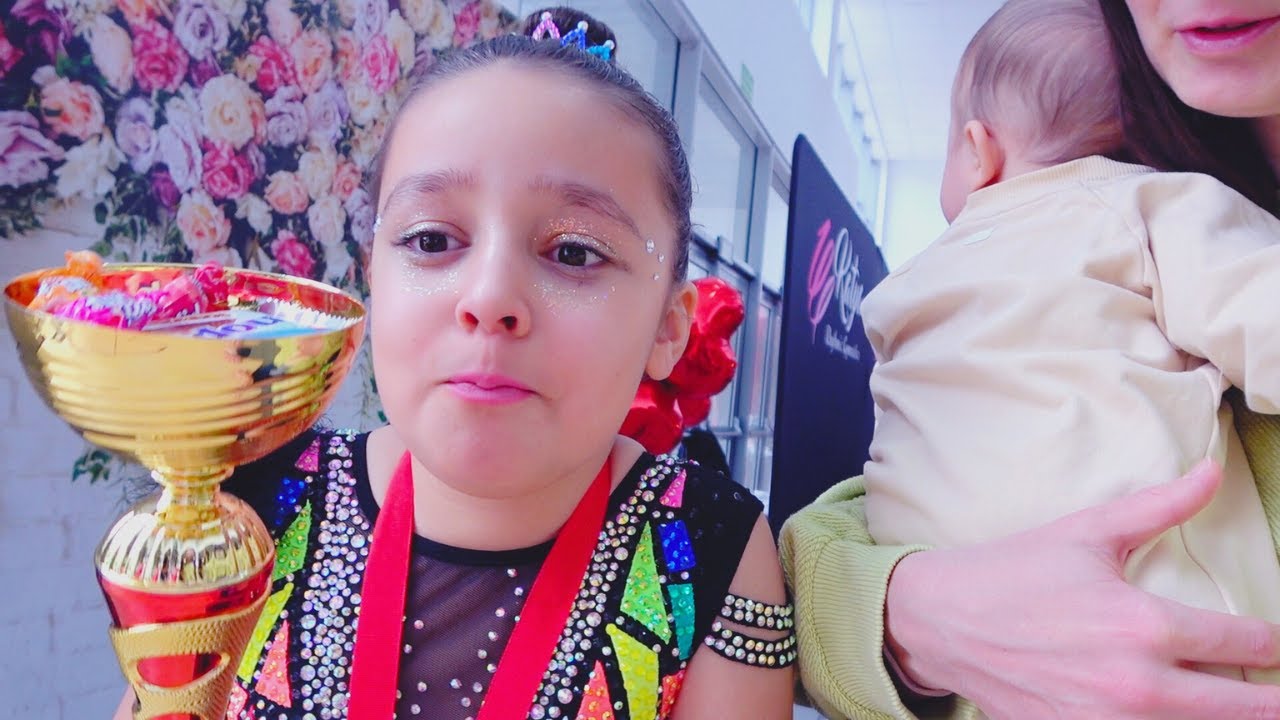 KOLEJNY PUCHAR NA ZAWODACH Gimnastycznych! Nasz Wiecz&oacute;r w Krakowie w Walentynki - Yoto MAMA Vlog