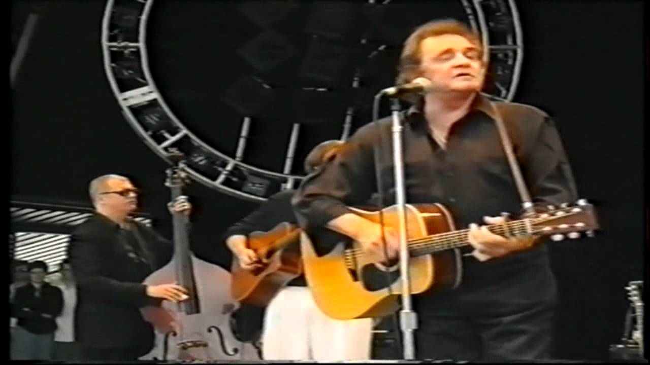 Johnny Cash (Glastonbury 1994) [05]. Guess Things Happen That Way