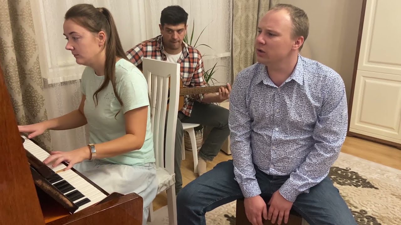 Волосы белая волна (С кем сравнить Тебя я здесь посмею?)