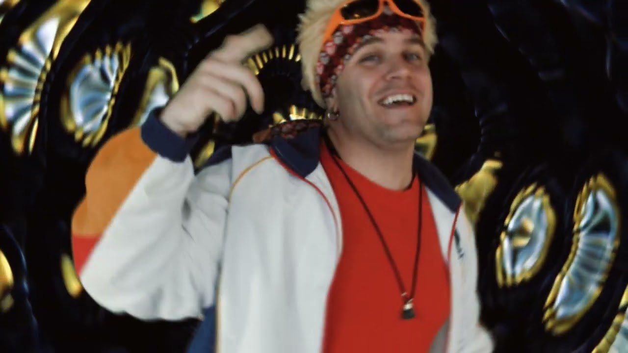 Des totons pis des Charizards - Johnny Rock (Vid&eacute;o Officiel)