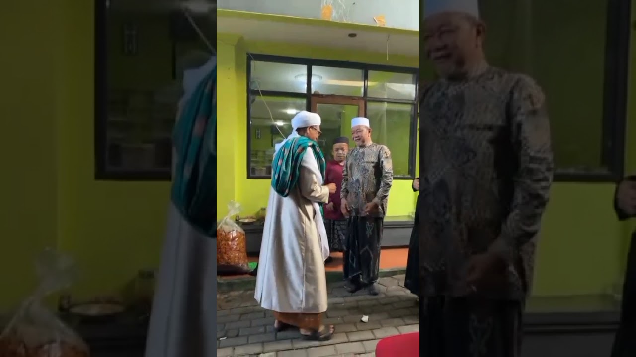 pimpinan ponpes salafiyah alkaromah bertemu kh ahmad busyiri