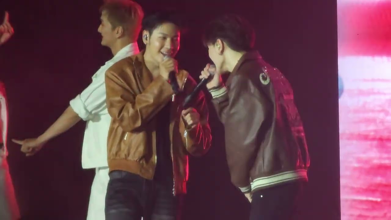 [FANCAM] KRISTSINGTO  PERF 2 - 