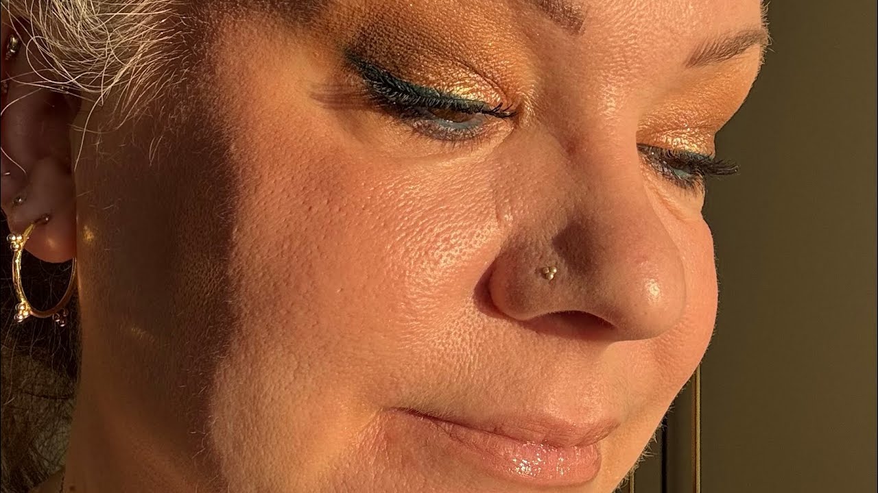 Day 10 using my Natasha Denona mini palettes. Today I used the Star palette✨