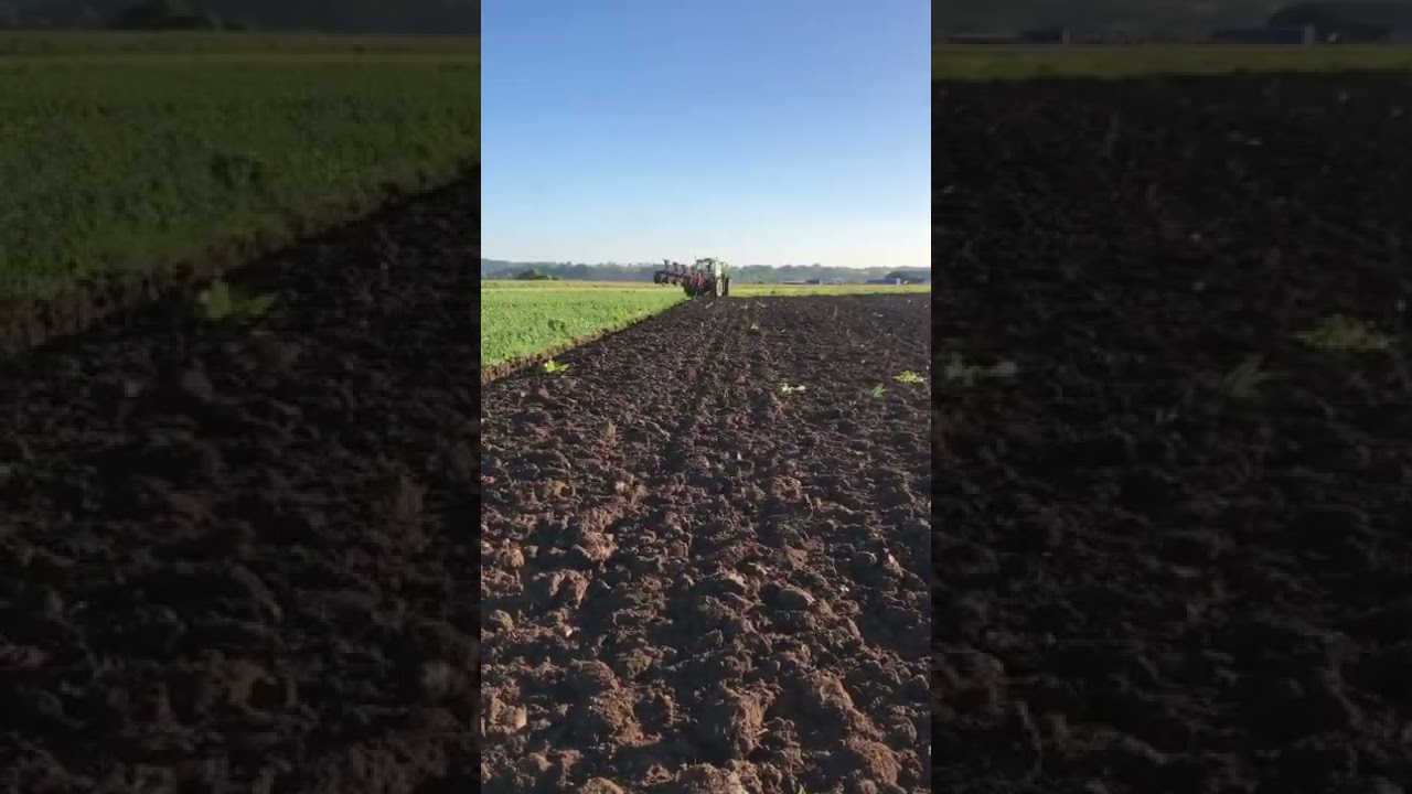 mb trac 1500 ploughing