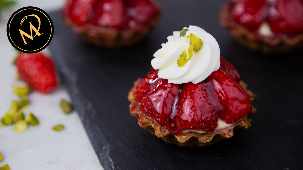 Erdbeertörtchen mit Linzerteig  | Erdbeertörtchen selber machen mit Vanillecreme