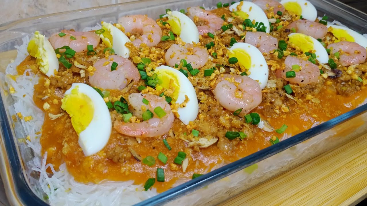 Ganito pala ang Pinakamadaling Pagluto ng Masarap na Palabok! Perfect Panghanda at Meryenda!