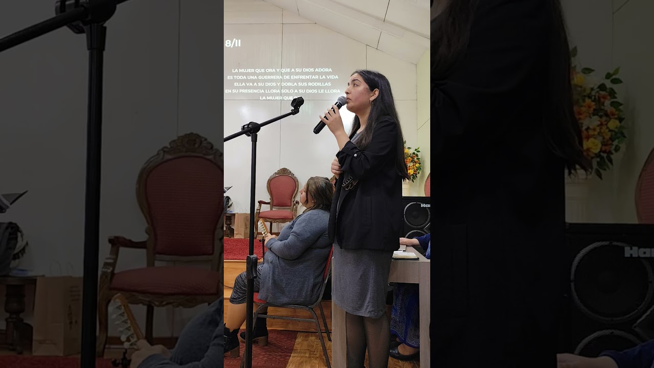 La mujer que ora cantada por hna Sofía Toro