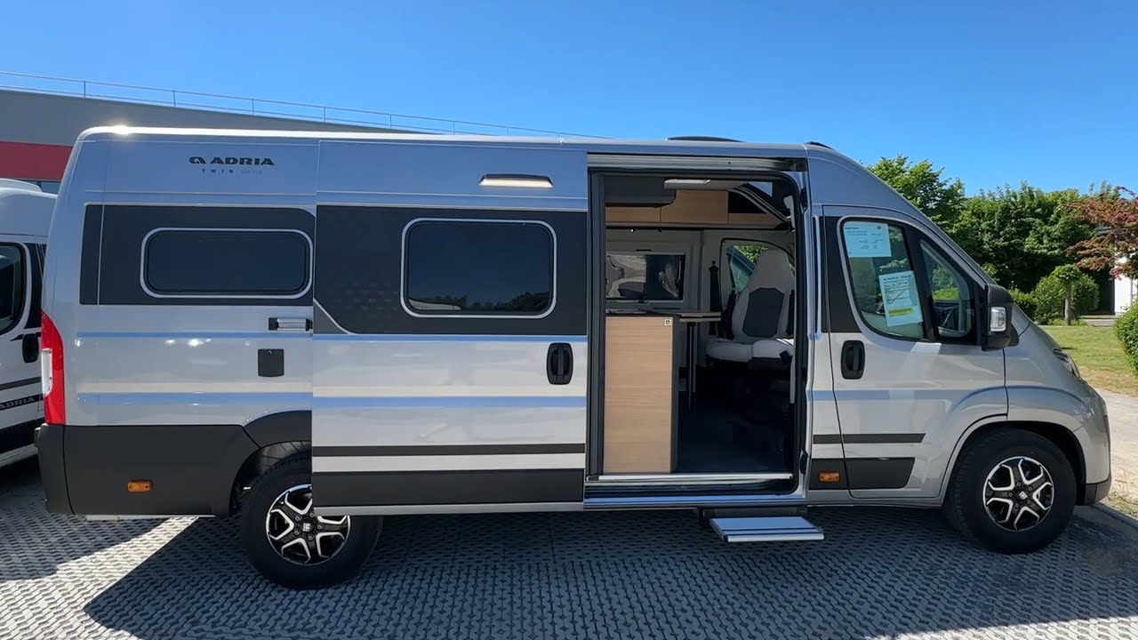 EXKLUSIV ❗️WAHNSINNS-KASTENWAGEN – Sondermodell „60 Jahre Adria“ | Adria Twin 640 SLB